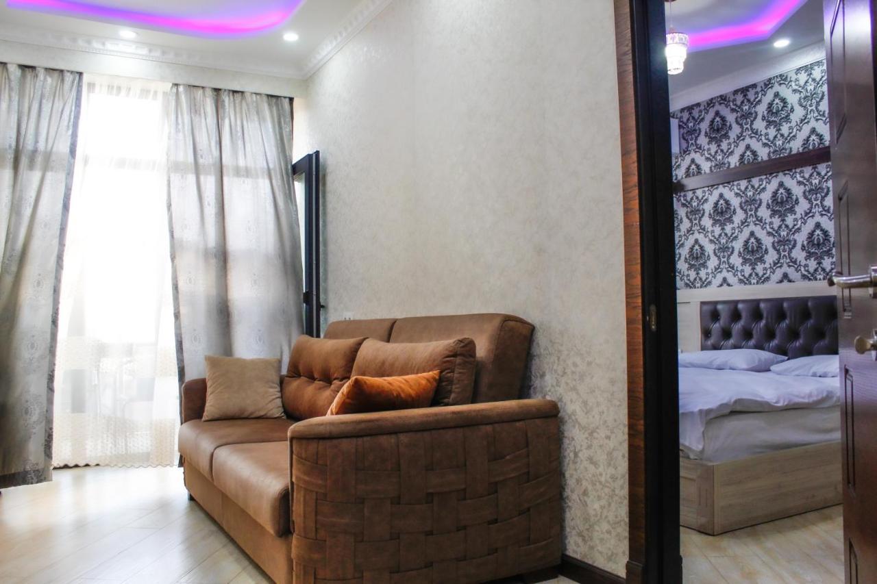 Emeg Hotel And Restaurant Batumi Kültér fotó