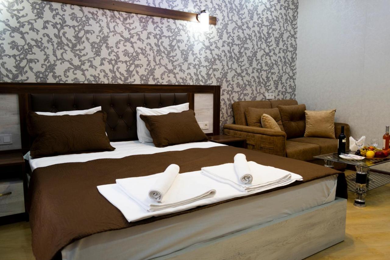 Emeg Hotel And Restaurant Batumi Kültér fotó