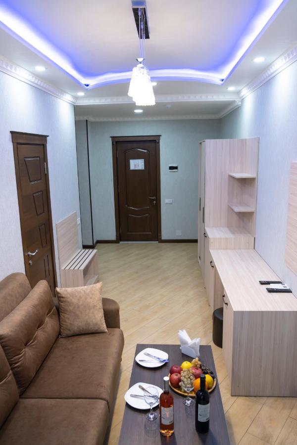 Emeg Hotel And Restaurant Batumi Kültér fotó