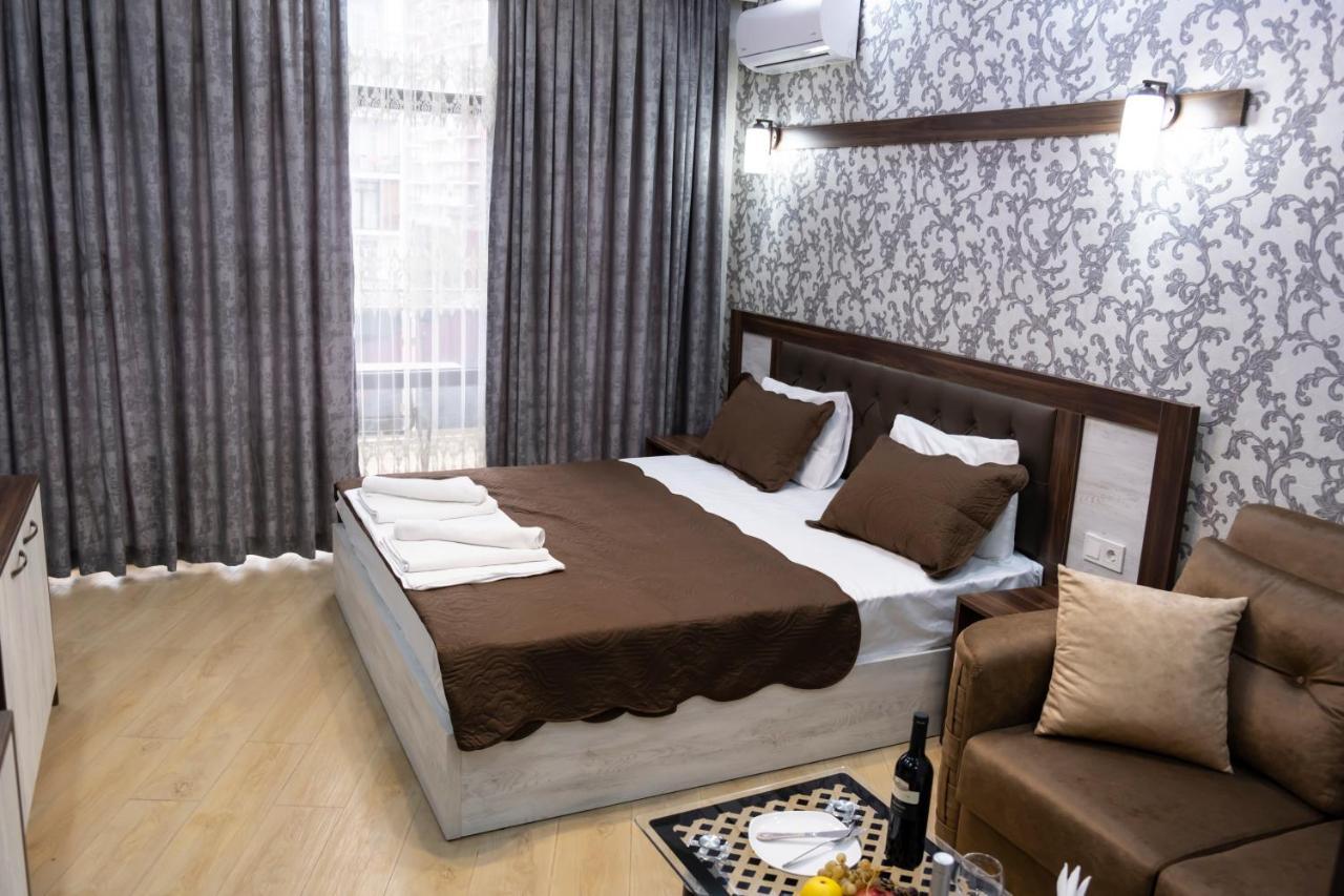 Emeg Hotel And Restaurant Batumi Kültér fotó